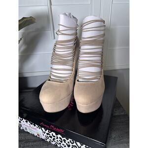 Anne Michelle Size 8 ReaLove Nudiks Color High Heel Stiletto Pumps 5.5” Heels